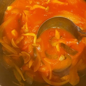 トマト缶で簡単☆玉ねぎとナスのトマト煮